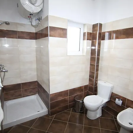 Appartement Butrinti *